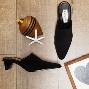 Bernardo Pointy Toe Leather Mules 6 7